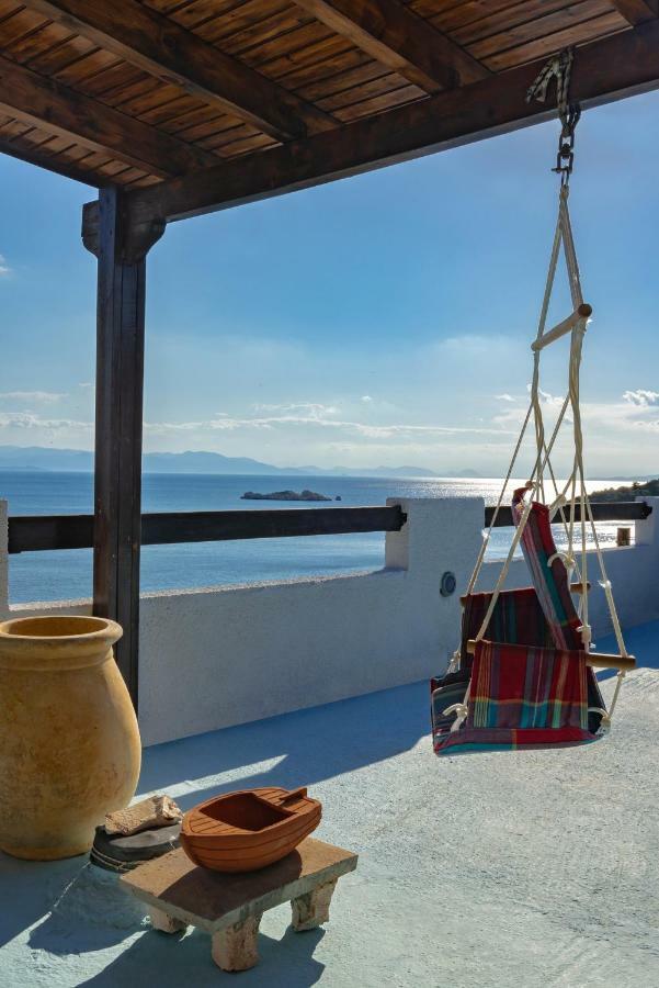 Saronic Seafront Villa Salamis Exterior photo